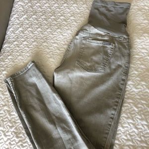 Maternity jeans